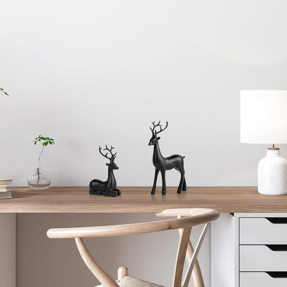 2 Pcs Christmas Reindeer Sculpture, Resin Deer Christmas Decoration, Matte Black Resin Elk Statues for Home Decor, Ideal for Living Room, Bedroom, Office, Bookshelf, and Desk Ornaments